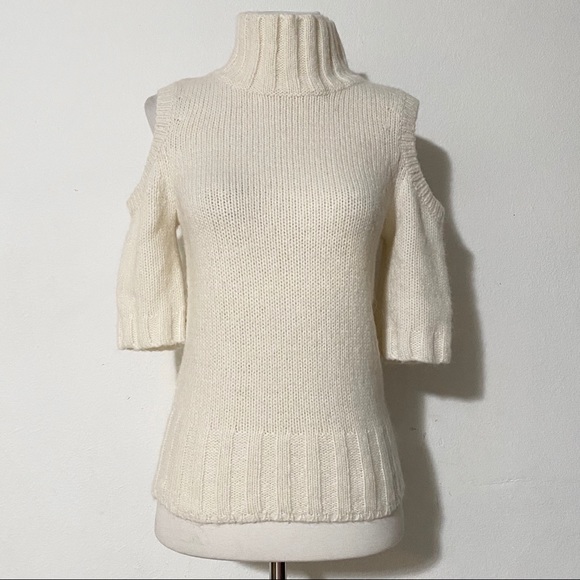 Express Sweaters - EXPRESS Cream Sweater